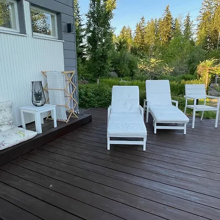 Koe Upea Loma -pool House, Metsaekansassa, Valkeakoski